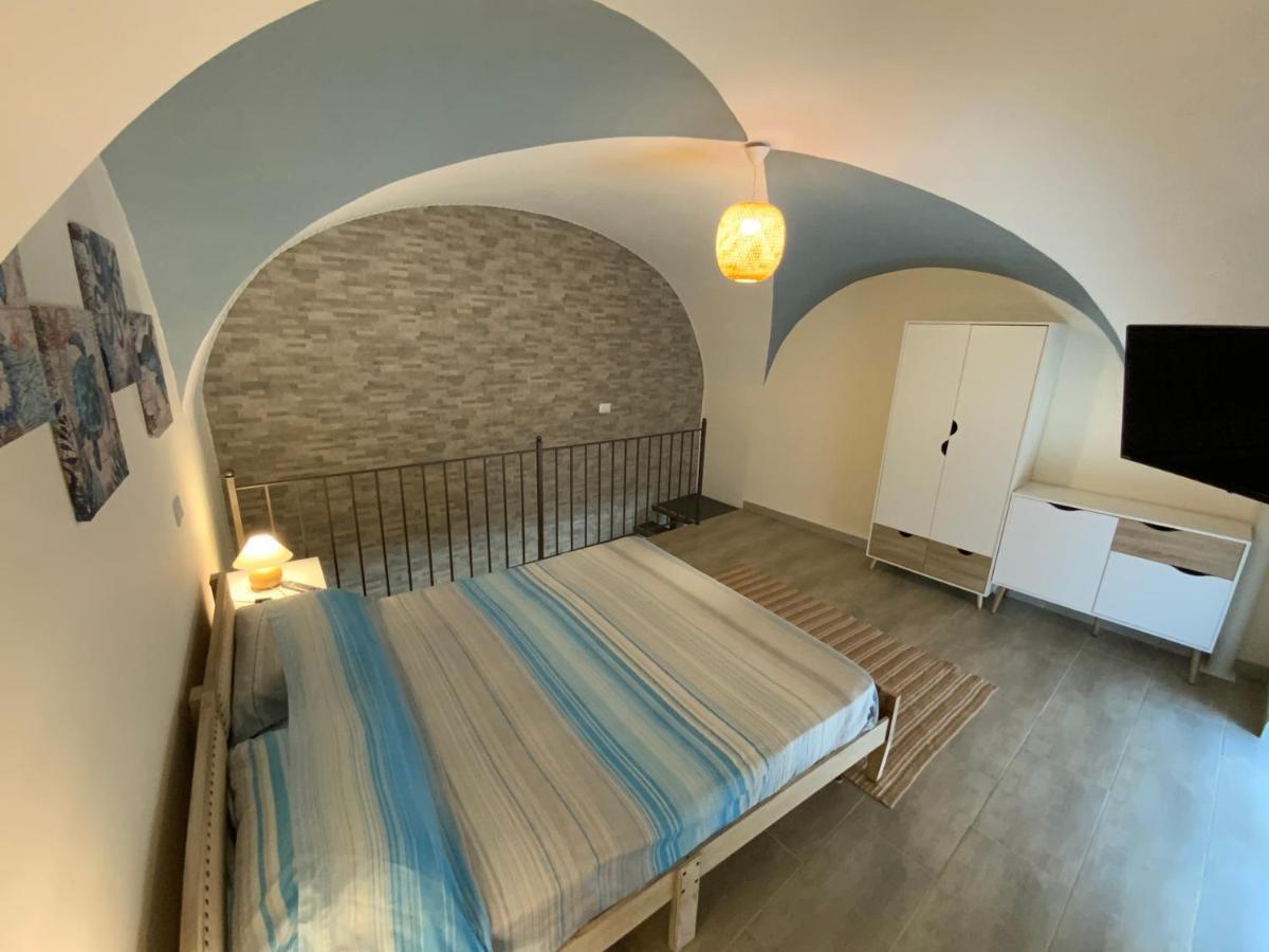 Nuovissimo Appartamento Indipendente Al Centro !! Catania Eksteriør bilde