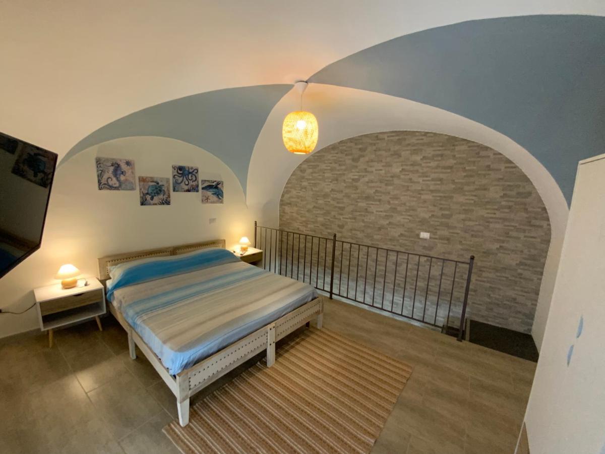 Nuovissimo Appartamento Indipendente Al Centro !! Catania Eksteriør bilde